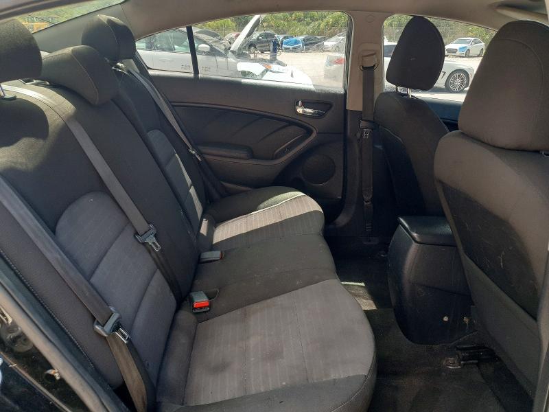 62440096 :رقم المزاد ، 3KPFL4A72HE115271 vin ، 2017 Kia Forte مزاد بيع
