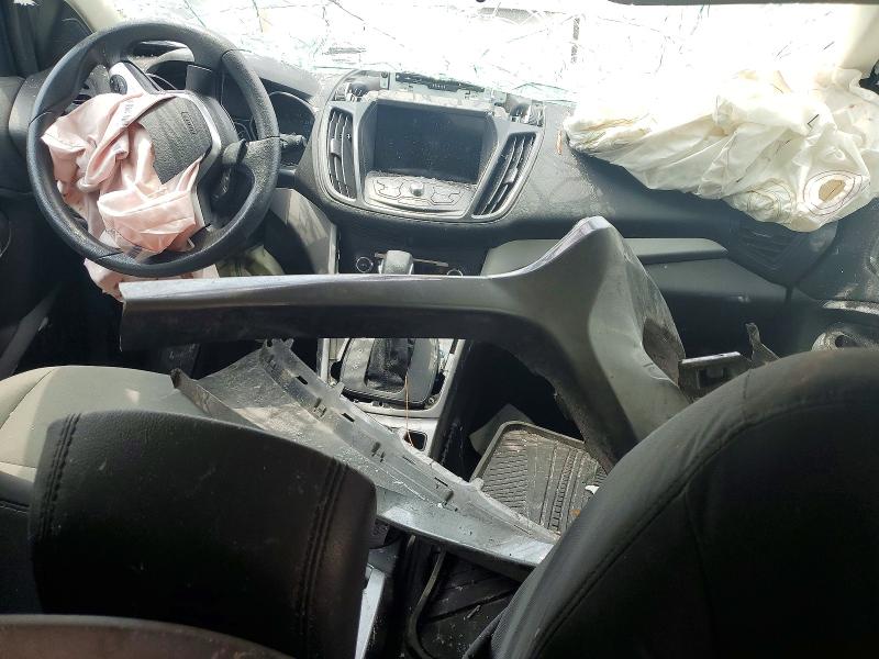 2016 Ford Escape მანქანა იყიდება აუქციონზე, vin: 1FMCU0GXXGUC39641, აუქციონის ნომერი: 62752176