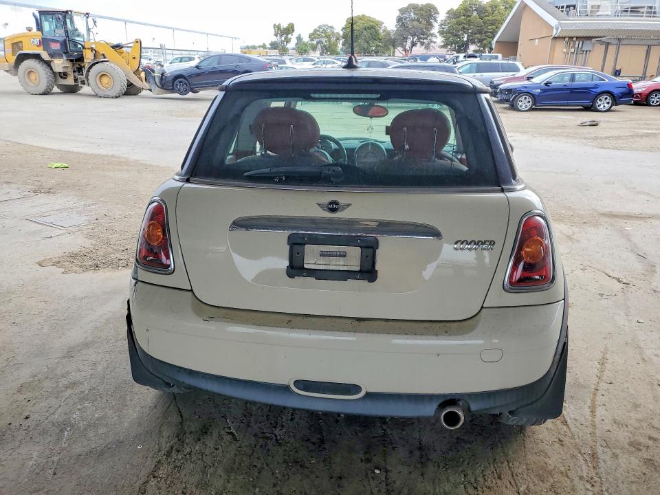 Продажа на аукционе авто 2008 Mini Cooper, vin: WMWMF33538TT64767, номер лота: 59638176