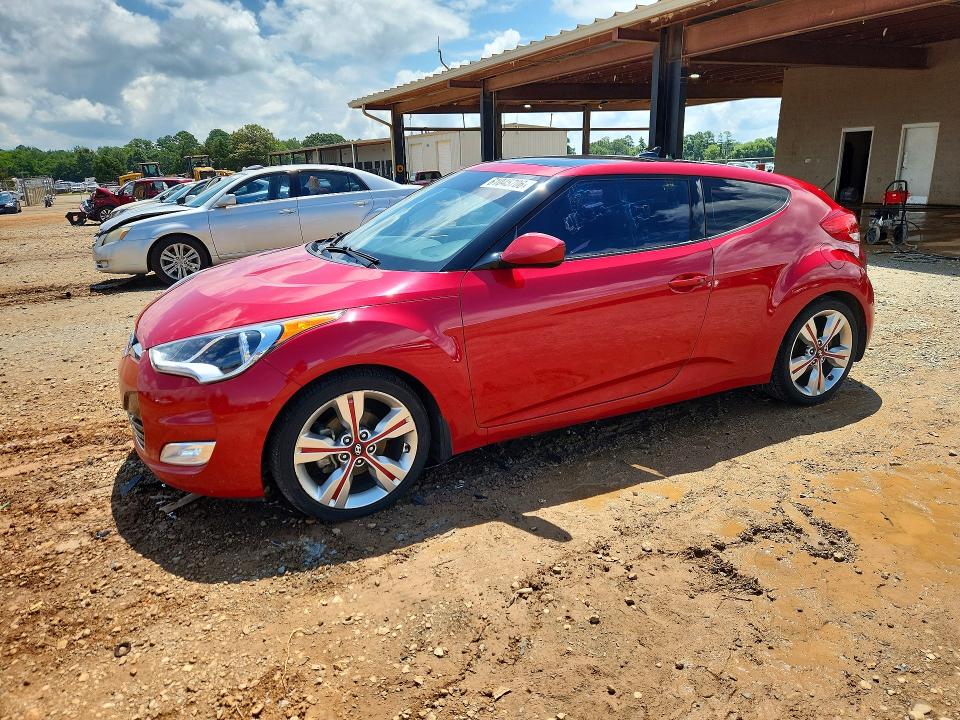Auction sale of the 2017 Hyundai Veloster, vin: KMHTC6ADXHU323352, lot number: 61045706