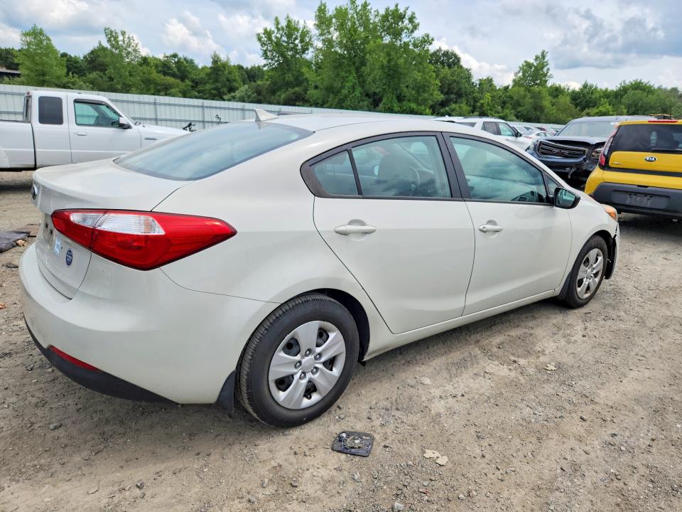 60385596 :رقم المزاد ، KNAFK4A62F5409480 vin ، 2015 Kia Forte مزاد بيع