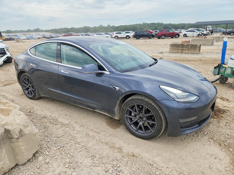 62958756 :رقم المزاد ، 5YJ3E1EC7LF586225 vin ، 2020 Tesla Model 3 مزاد بيع