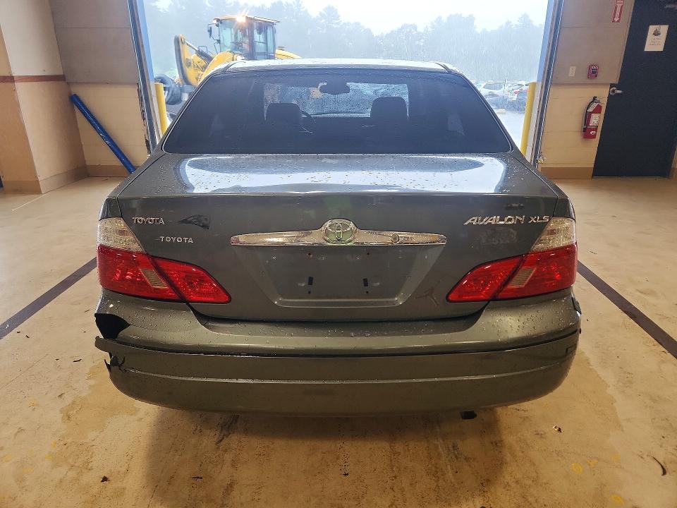 2004 Toyota Avalon მანქანა იყიდება აუქციონზე, vin: 4T1BF28B84U372737, აუქციონის ნომერი: 62645356