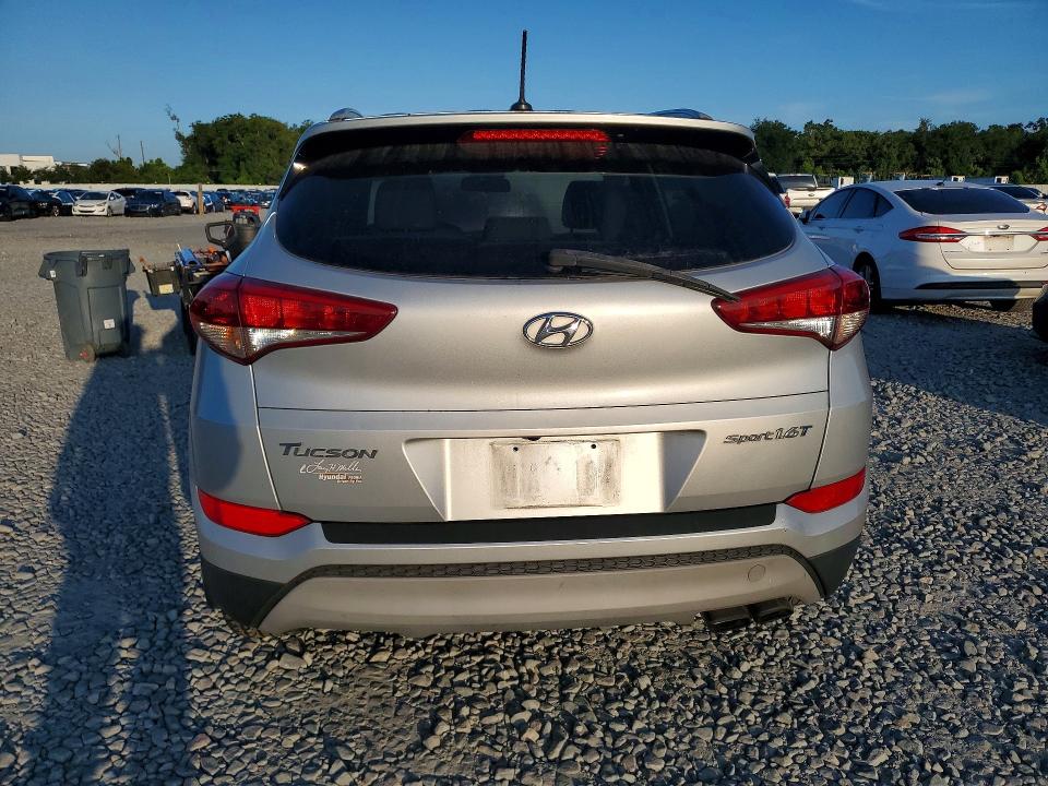 62308306 :رقم المزاد ، KM8J33A27HU550339 vin ، 2017 Hyundai Tucson مزاد بيع