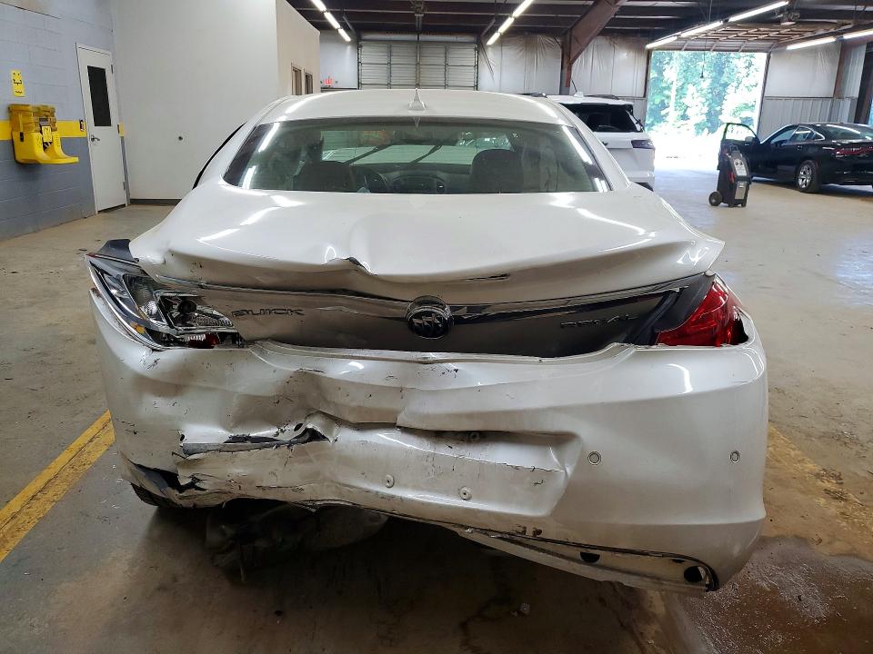 61420576 :رقم المزاد ، 2G4GT5GK5C9137516 vin ، 2012 Buick Regal مزاد بيع