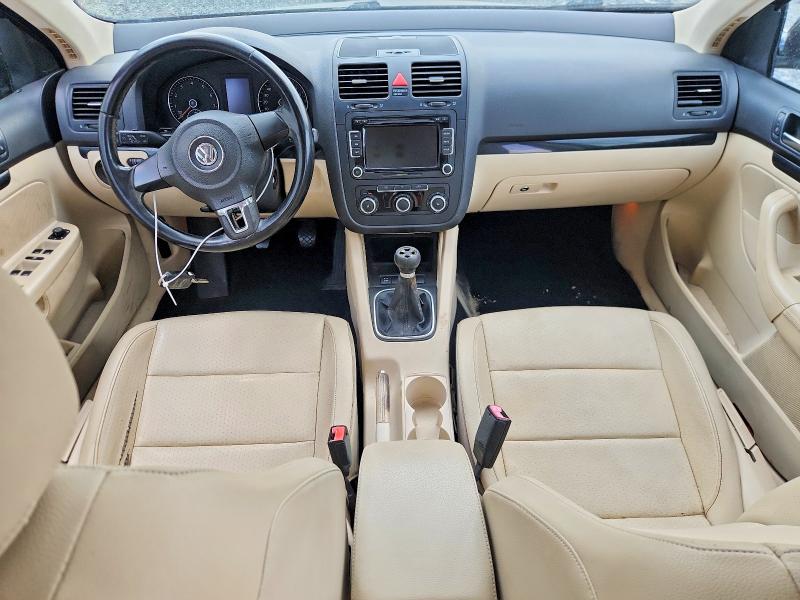 73345075 :رقم المزاد ، 3VWRZ7AJ2AM063710 vin ، 2010 Volkswagen Jetta مزاد بيع
