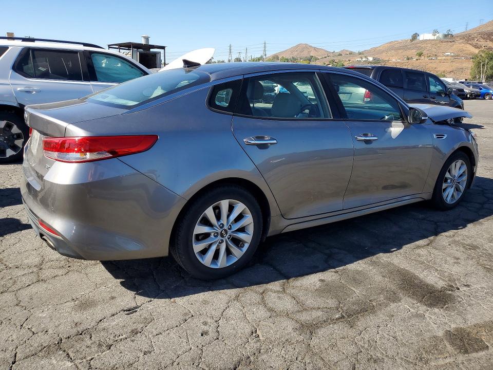2016 Kia Optima მანქანა იყიდება აუქციონზე, vin: 5XXGU4L31GG045344, აუქციონის ნომერი: 60076676