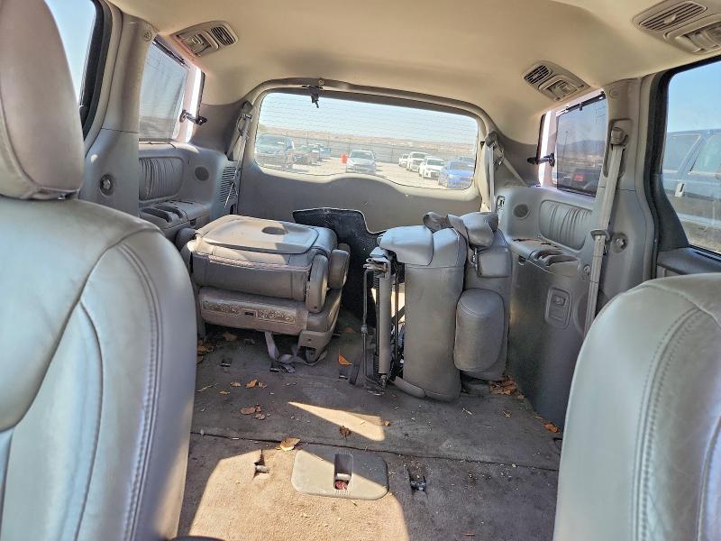 61743106 :رقم المزاد ، 5TDZA22C05S273953 vin ، 2005 Toyota Sienna مزاد بيع