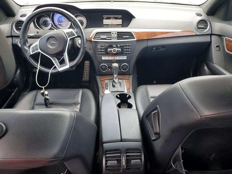 2013 Mercedes-benz C მანქანა იყიდება აუქციონზე, vin: WDDGF4HB0DR300591, აუქციონის ნომერი: 63215366