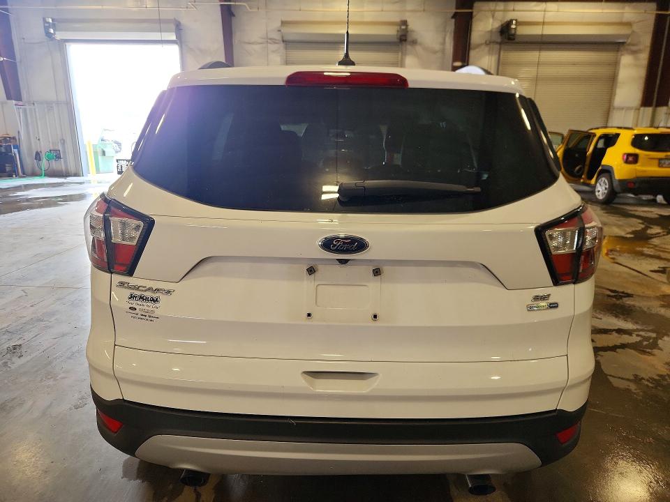 Продажа на аукционе авто 2018 Ford Escape, vin: 1FMCU9GD5JUC24949, номер лота: 62450296