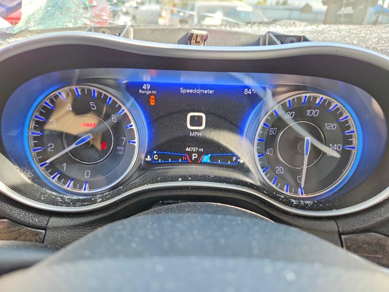 2015 Chrysler 300c მანქანა იყიდება აუქციონზე, vin: 2C3CCAEG9FH921920, აუქციონის ნომერი: 60988136
