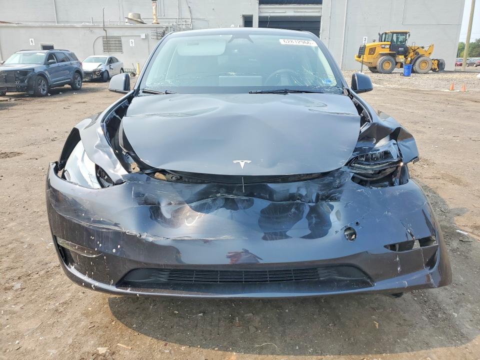 Auction sale of the 2024 Tesla Model Y, vin: 7SAYGDEE2RF036655, lot number: 62812966