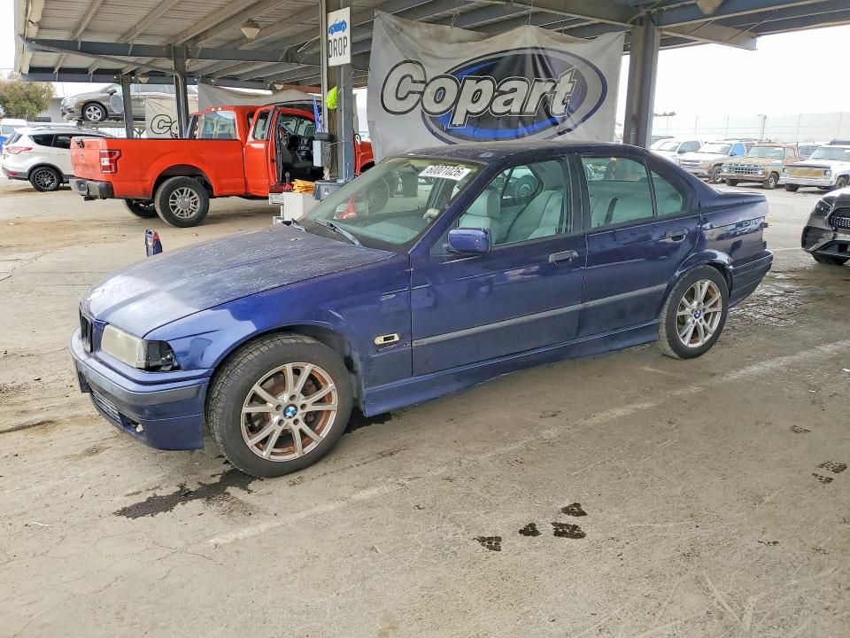 60001026 :رقم المزاد ، 4USCD2329TLB30790 vin ، 1996 Bmw 328 مزاد بيع