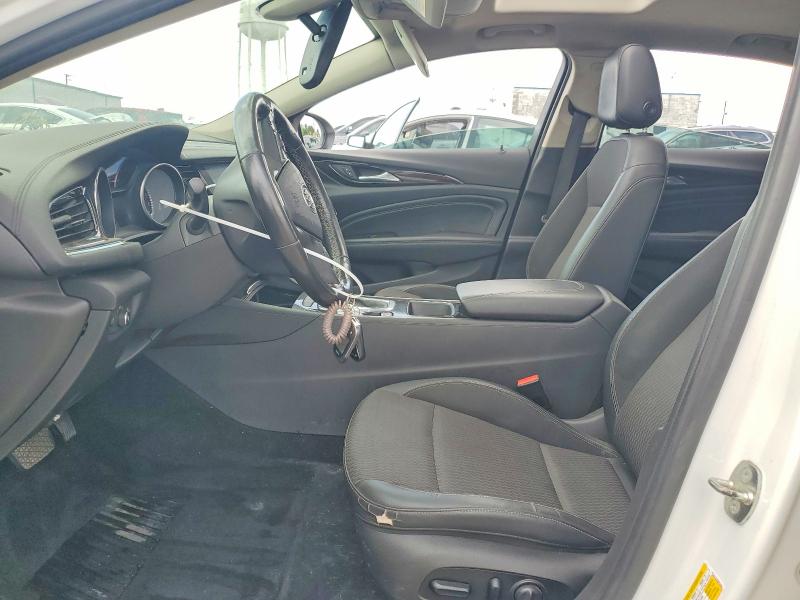 60491586 :رقم المزاد ، W04GM6SX2J1127550 vin ، 2018 Buick Regal مزاد بيع