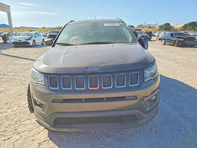 Продаж на аукціоні авто 2018 Jeep Compass, vin: 3C4NJCBB5JT256996, номер лоту: 61640316