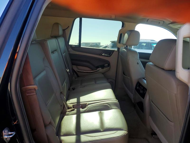 61781736 :رقم المزاد ، 1GNSCBKC7LR118590 vin ، 2020 Chevrolet Tahoe مزاد بيع