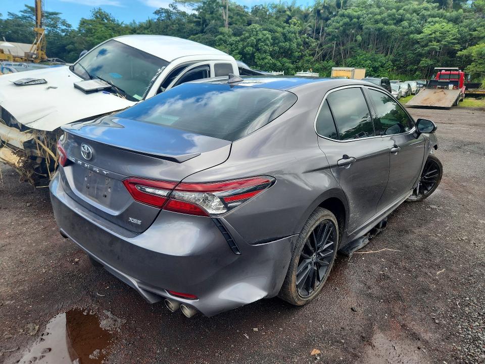 2022 Toyota Camry მანქანა იყიდება აუქციონზე, vin: 4T1K61AK5NU051826, აუქციონის ნომერი: 61049676
