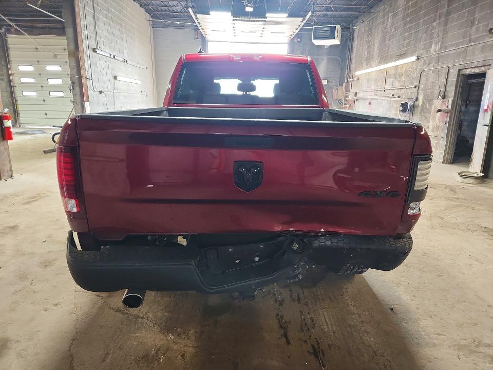 61541096 :رقم المزاد ، 1C6RR7GT5MS510643 vin ، 2021 Ram 1500 Classic مزاد بيع
