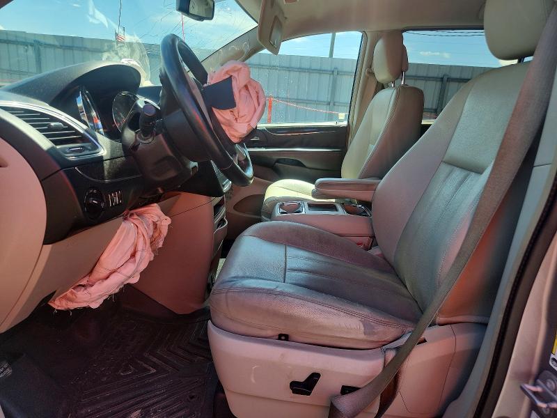 2016 Chrysler Town & Country მანქანა იყიდება აუქციონზე, vin: 2C4RC1BG2GR137892, აუქციონის ნომერი: 61114816