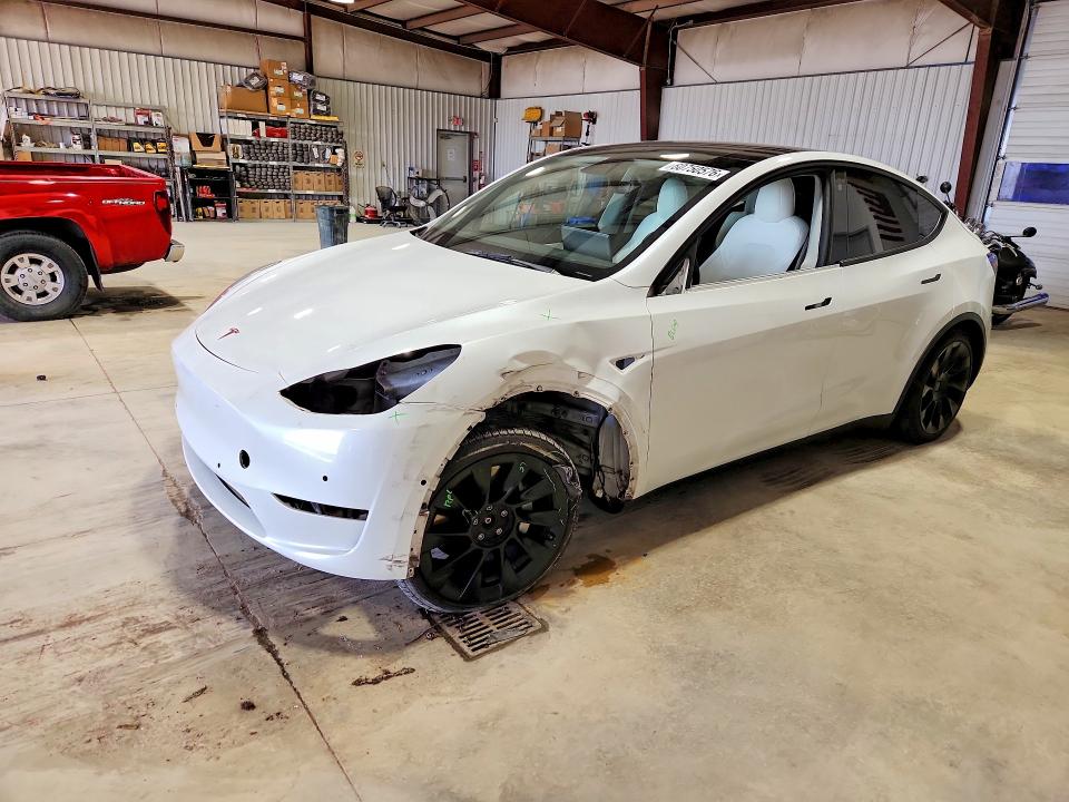 Продаж на аукціоні авто 2021 Tesla Model Y, vin: 5YJYGAEE2MF136615, номер лоту: 60750576
