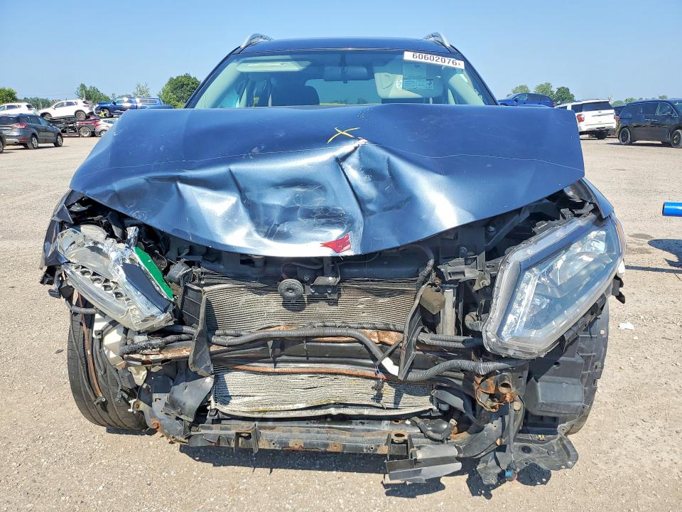 60602076 :رقم المزاد ، 5N1AT2MM8GC730456 vin ، 2016 Nissan Rogue مزاد بيع