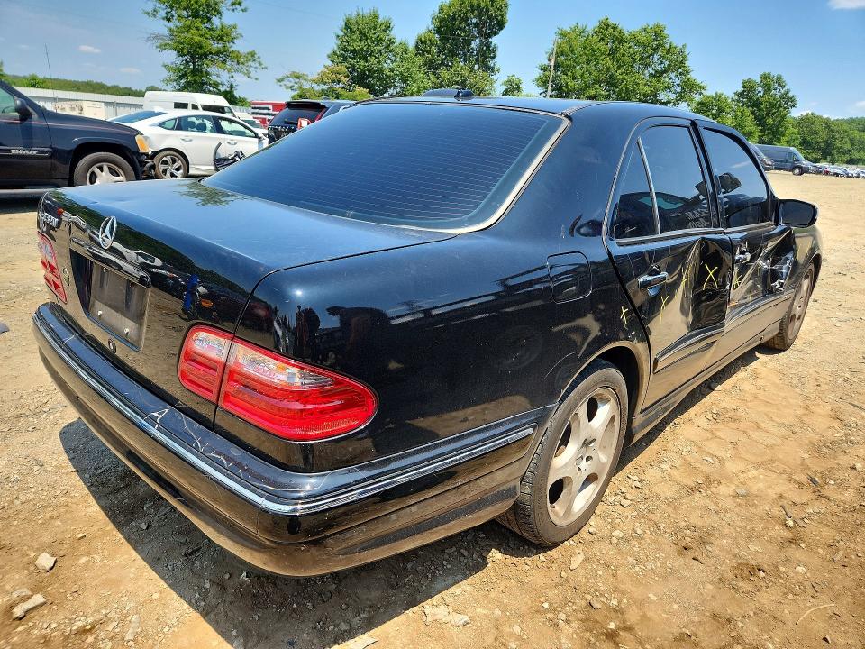 2002 Mercedes-benz E მანქანა იყიდება აუქციონზე, vin: WDBJF65J52B422570, აუქციონის ნომერი: 60815176