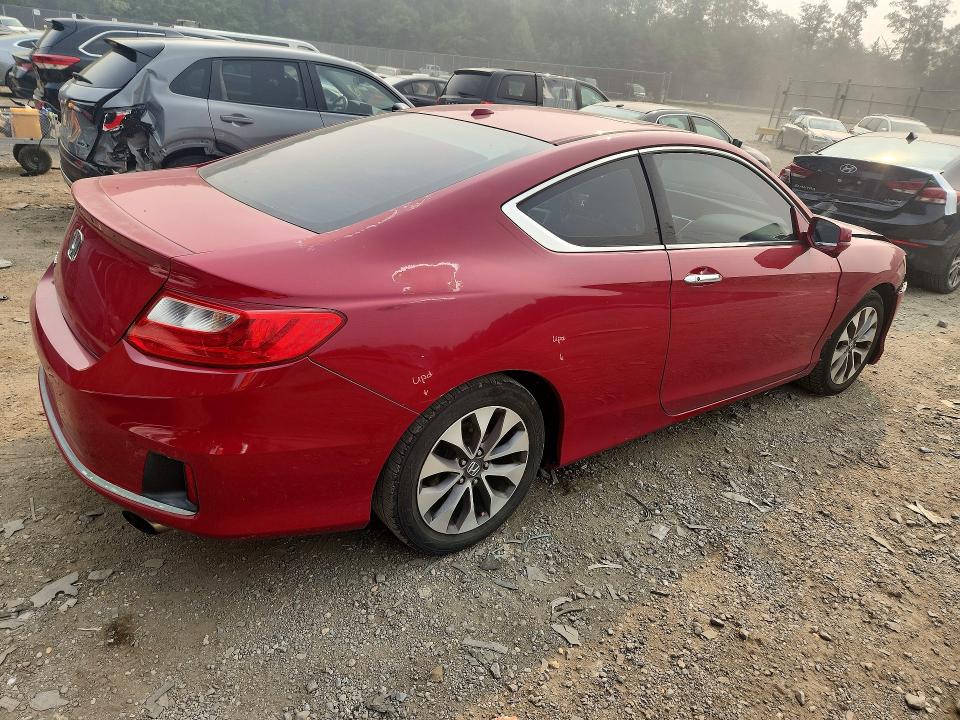 Продажа на аукционе авто 2015 Honda Accord, vin: 1HGCT1B84FA011780, номер лота: 61069836