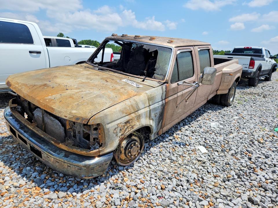 62255786 :رقم المزاد ، 1FTJW35F9TEB26964 vin ، 1996 Ford F350 مزاد بيع