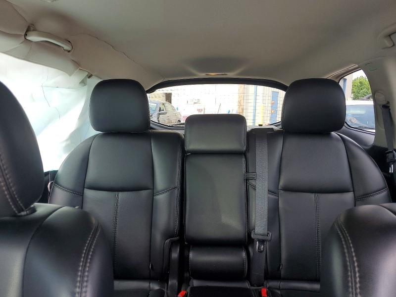 60049856 :رقم المزاد ، 5N1DR2MN5HC646391 vin ، 2017 Nissan Pathfinder مزاد بيع