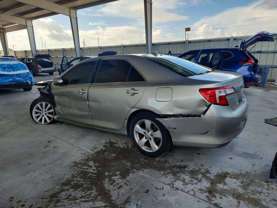 60051266 :رقم المزاد ، 4T1BD1FK8DU077057 vin ، 2013 Toyota Camry Hybrid مزاد بيع