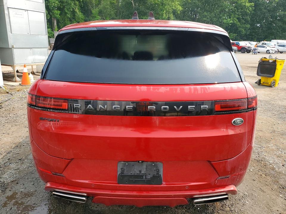 Продажа на аукционе авто 2023 Land Rover Range Rover Sport, vin: SAL1L9FU6PA104435, номер лота: 61294686