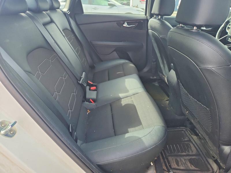 61415596 :رقم المزاد ، 3KPF34AD0ME330101 vin ، 2021 Kia Forte مزاد بيع