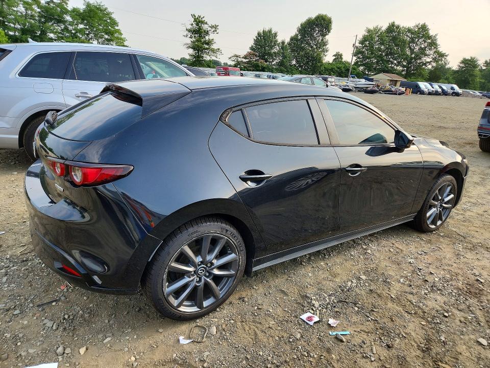 Продажа на аукционе авто 2021 Mazda 3, vin: JM1BPBLL0M1325754, номер лота: 61508306