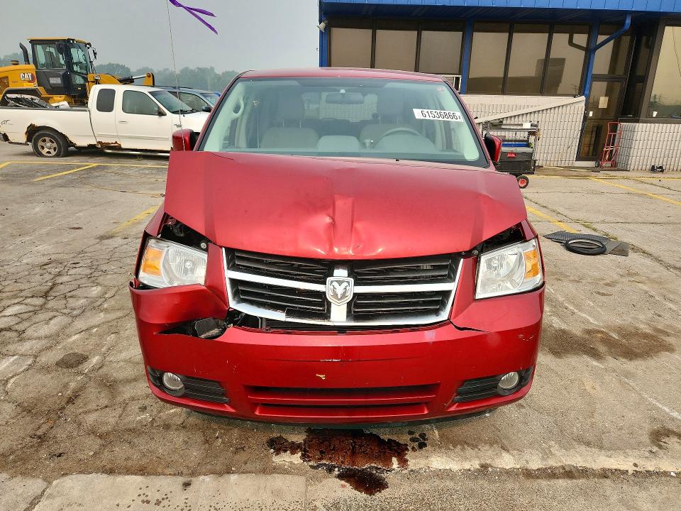 61536866 :رقم المزاد ، 1D8HN54PX8B135660 vin ، 2008 Dodge Grand Caravan مزاد بيع