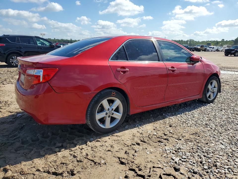 60471966 :رقم المزاد ، 4T1BF1FK0EU808401 vin ، 2014 Toyota Camry مزاد بيع