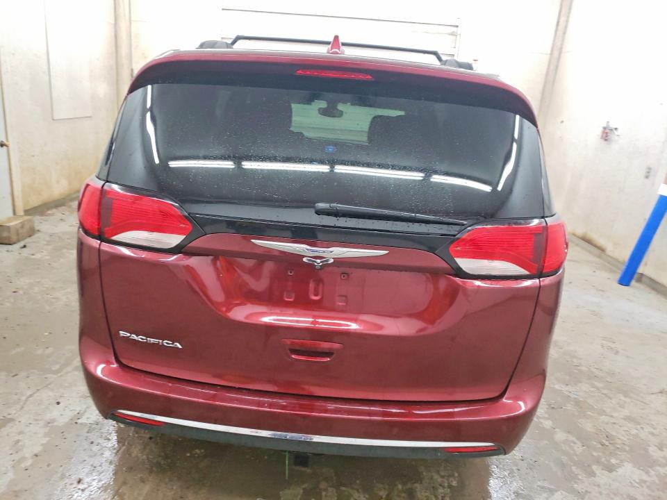 59283196 :رقم المزاد ، 2C4RC1BG2HR720092 vin ، 2017 Chrysler Pacifica مزاد بيع