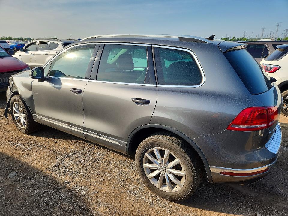 59732856 :رقم المزاد ، WVGEF9BP5GD003641 vin ، 2016 Volkswagen Touareg مزاد بيع