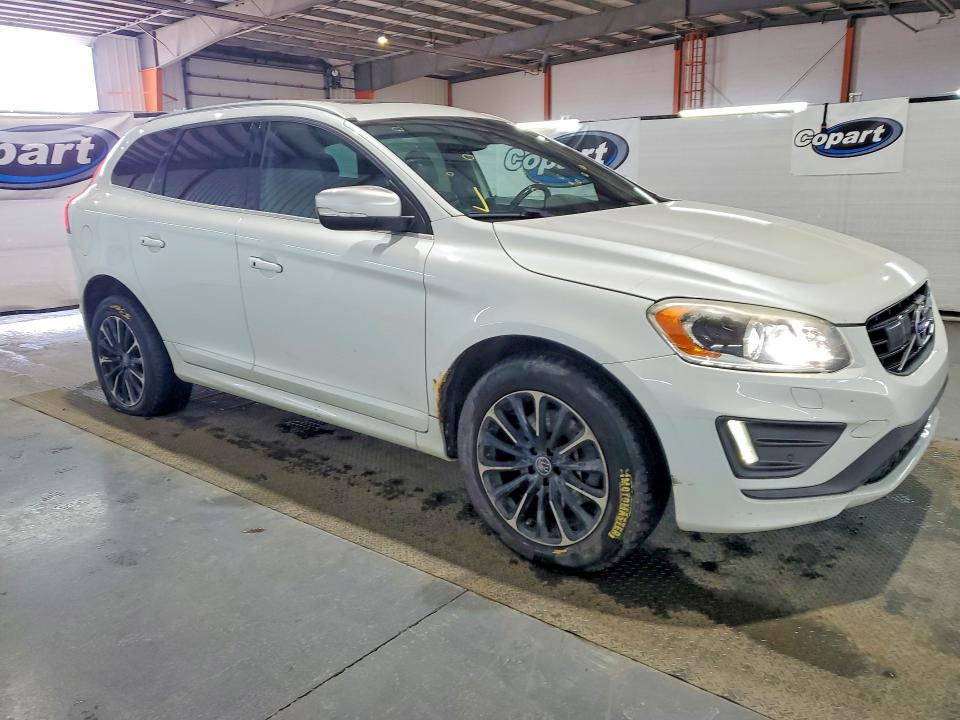 2015 Volvo Xc60 მანქანა იყიდება აუქციონზე, vin: YV4902RS1F2629087, აუქციონის ნომერი: 60447926