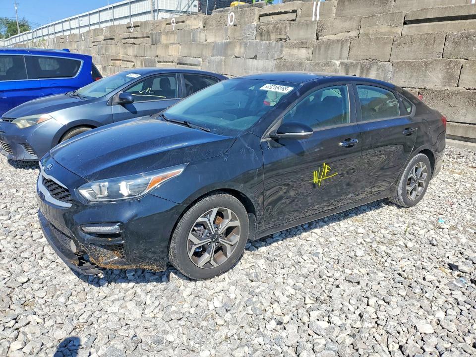 2021 Kia Forte მანქანა იყიდება აუქციონზე, vin: 3KPF24AD6ME315766, აუქციონის ნომერი: 62216496