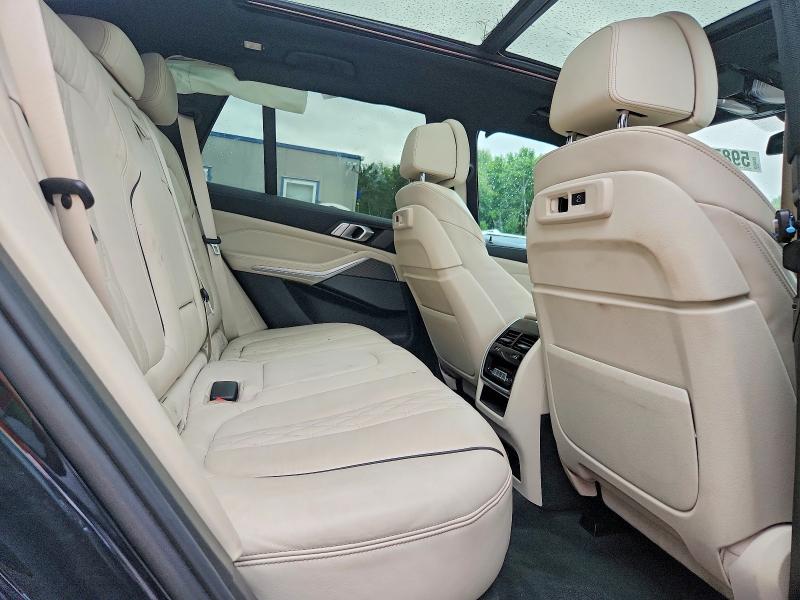 59877376 :رقم المزاد ، 5UXCR6C09M9F82930 vin ، 2021 Bmw X5 مزاد بيع