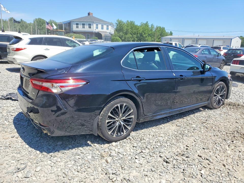 Продаж на аукціоні авто 2018 Toyota Camry, vin: 4T1B11HK0JU624596, номер лоту: 61678906