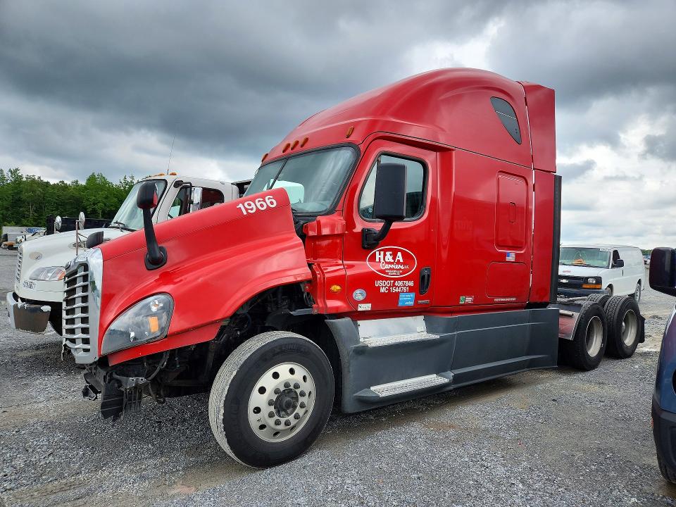 Продажа на аукционе авто 2018 Freightliner Cascadia 125, vin: 1FUJGLDR4JLJK5053, номер лота: 60559726