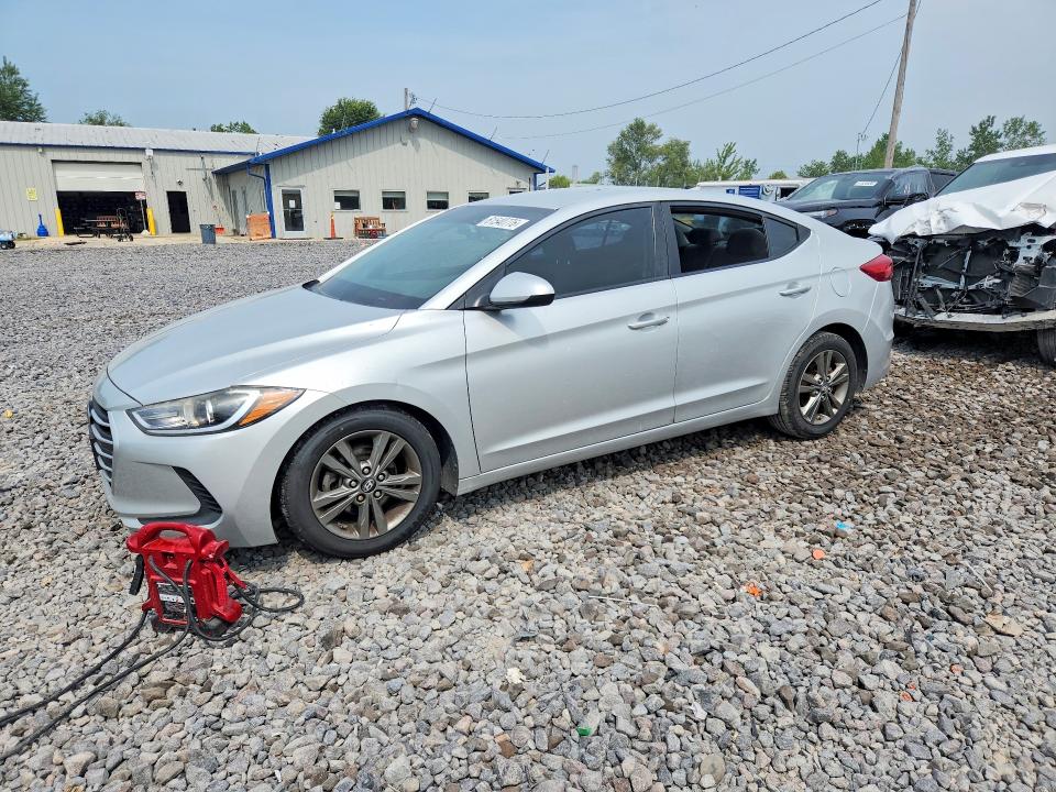 61540776 :رقم المزاد ، 5NPD84LFXJH253851 vin ، 2018 Hyundai Elantra مزاد بيع