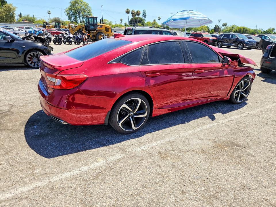 Auction sale of the 2019 Honda Accord, vin: 1HGCV1F37KA067859, lot number: 60062376