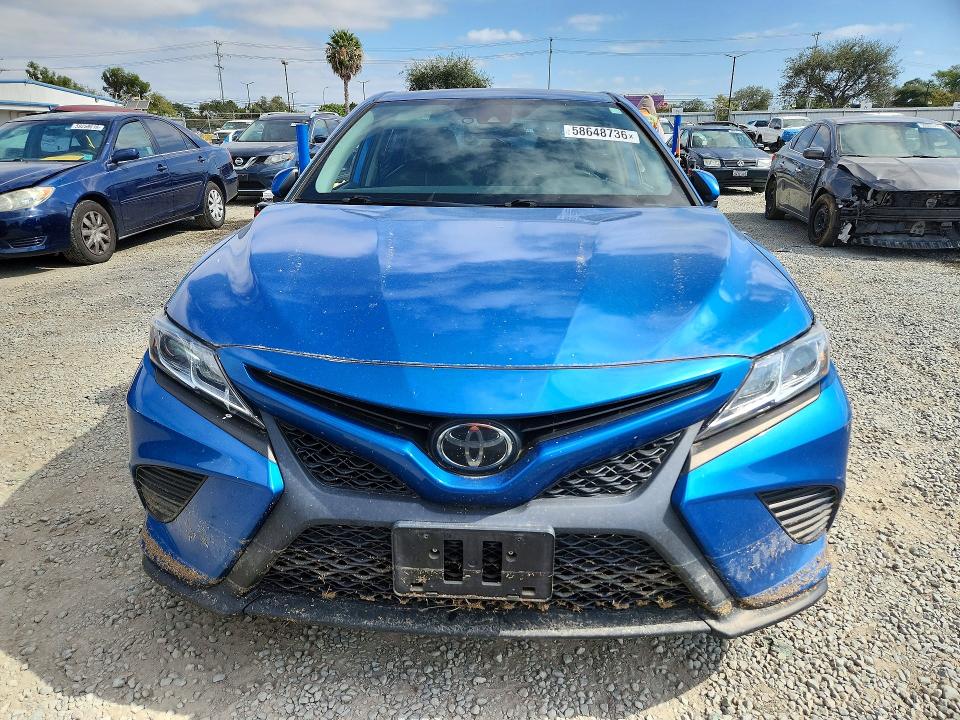 2020 Toyota Camry მანქანა იყიდება აუქციონზე, vin: 4T1G11AK8LU302503, აუქციონის ნომერი: 58648736