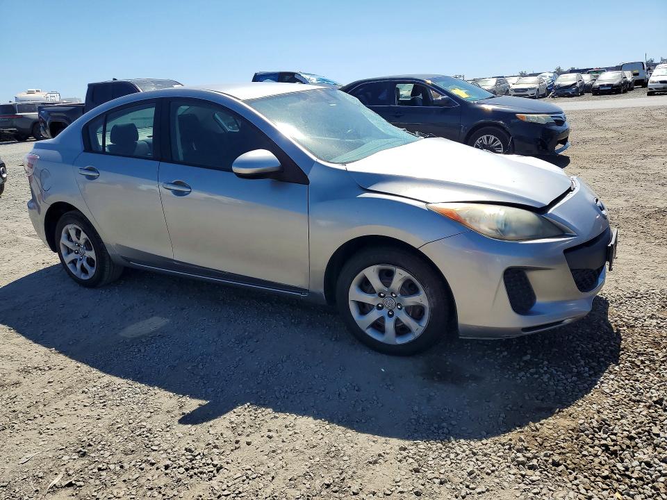 61629606 :رقم المزاد ، JM1BL1U79D1760747 vin ، 2013 Mazda 3 مزاد بيع