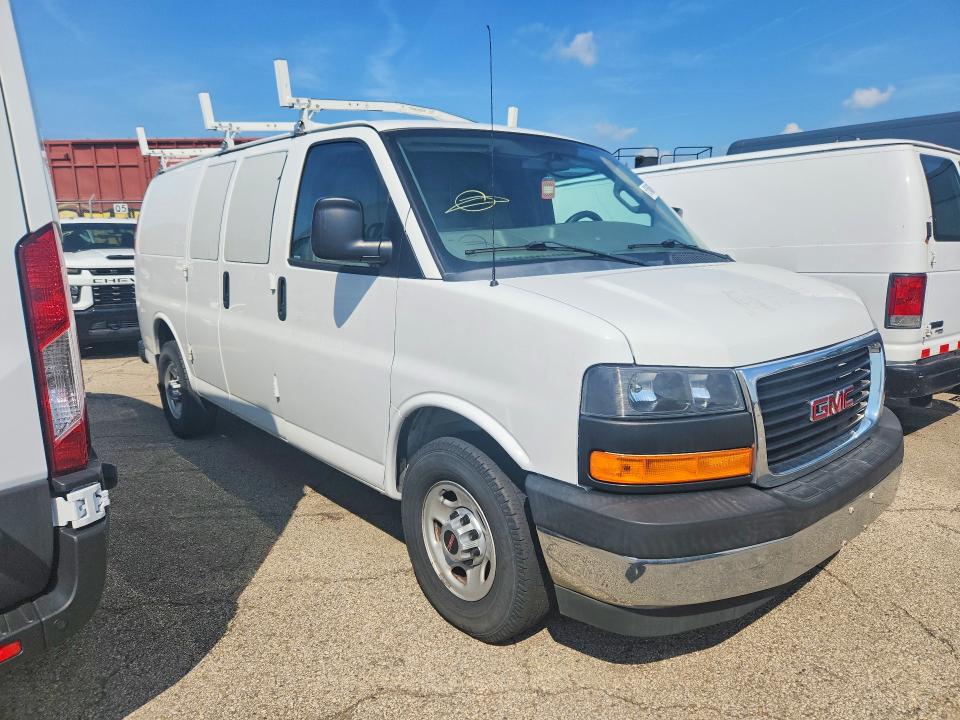 61648966 :رقم المزاد ، 1GTW7AFF4H1913907 vin ، 2017 Gmc Savana مزاد بيع