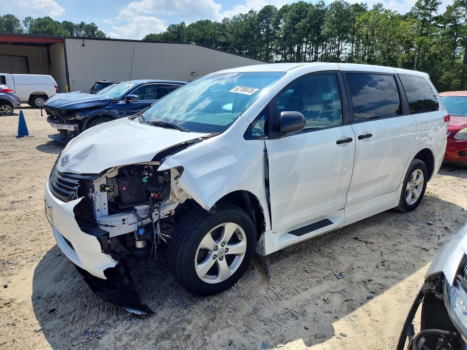 2012 Toyota Sienna მანქანა იყიდება აუქციონზე, vin: 5TDZK3DC7CS271484, აუქციონის ნომერი: 62798476