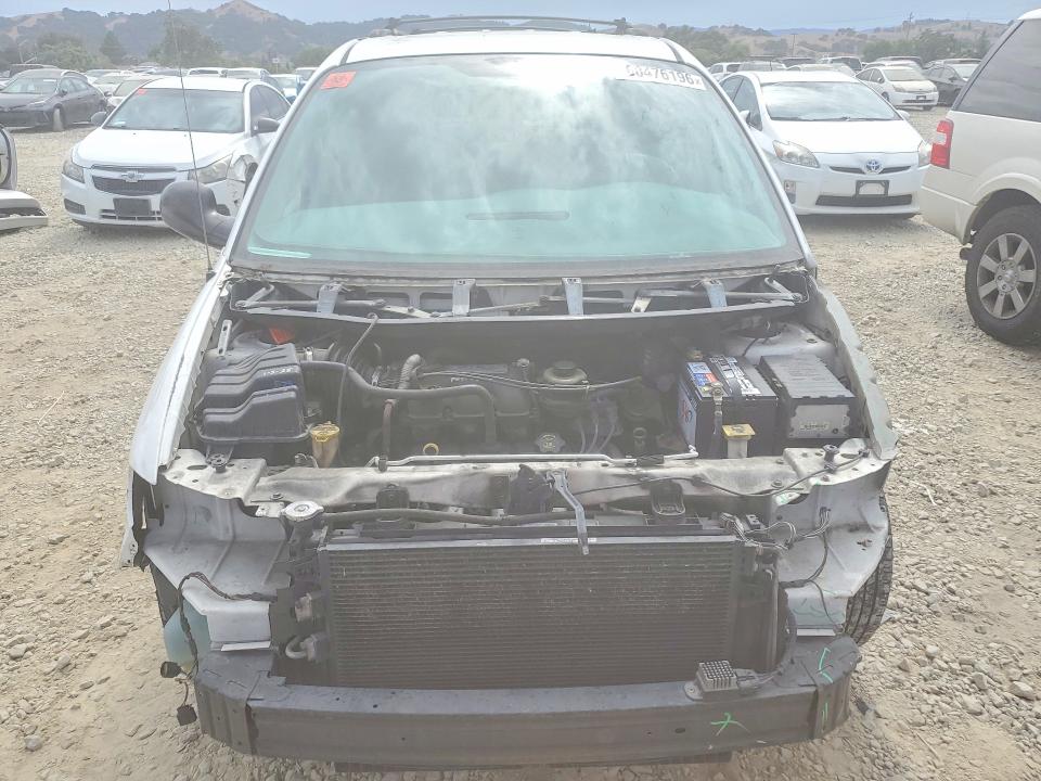 60476196 :رقم المزاد ، 2A4GP44R36R905903 vin ، 2006 Chrysler Town & Country مزاد بيع