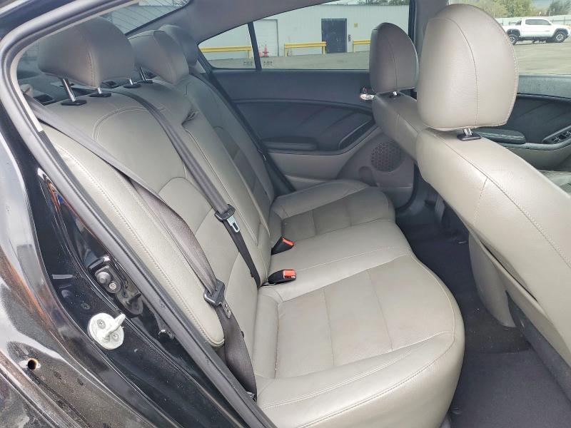 61933866 :رقم المزاد ، KNAFZ4A89F5338436 vin ، 2015 Kia Forte مزاد بيع